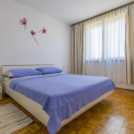 Hrusta Apartment *